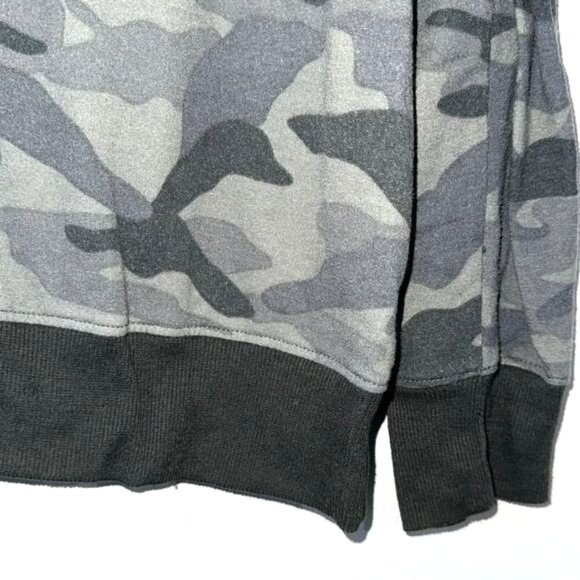 Splendid Womens Camouflage Sweatshirt S Green/Gray Polyester/Spandex Crew Neck L - Picture 6 of 8